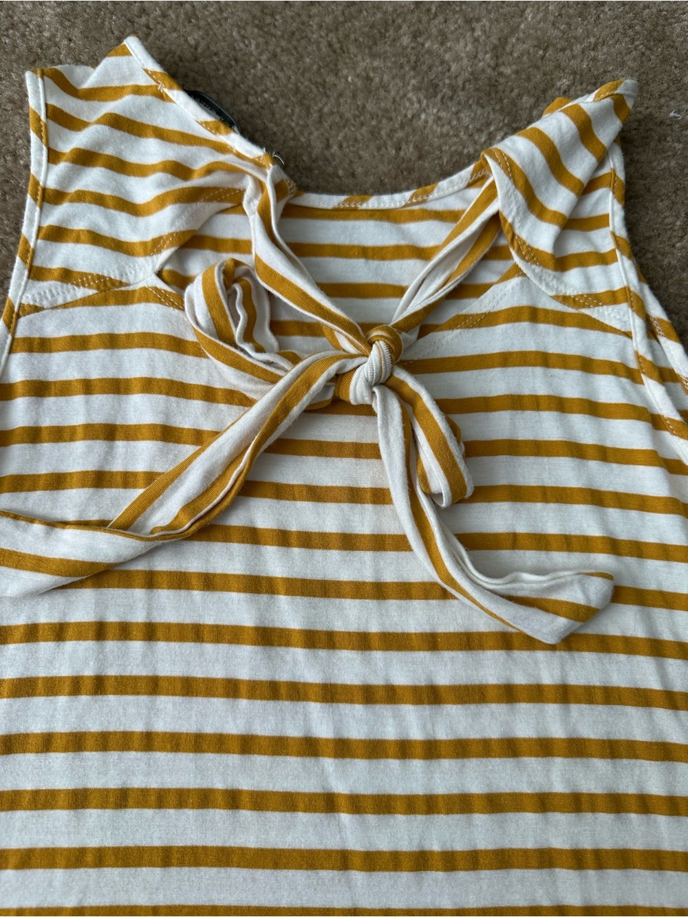 🌿 Green Envelope Striped Tank Top | Size XS | Mint Condition | Tie-Back Detail - Picture 4 of 4